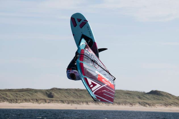 PWA - Citroen - World Windsurfing Tour Sylt 2026 - Tag 5 - Slalom Foil Men; Sylt Westerland, 30.09.2026 Steven Van Broeckhoven (Freestyle Men, Belgium, B-72); PWA - Citroen - World Windsurfing Tour Sylt 2026 - Tag 5 - Slalom Foil Men am 30.09.2026 vor dem Brandenburger Strand - Motorboot auf Sylt Westerland (Deutschland). Copyright: xBEAUTIFULxSPORTS AndreasxDickx