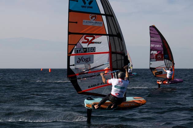 PWA - Citroen - World Windsurfing Tour Sylt 2026 - Tag 5 - Slalom Foil Men; Sylt Westerland, 30.09.2026 Bruno Martini (Slalom Foil Men, Italy, ITA-160); PWA - Citroen - World Windsurfing Tour Sylt 2026 - Tag 5 - Slalom Foil Men am 30.09.2026 vor dem Brandenburger Strand - Motorboot auf Sylt Westerland (Deutschland). Copyright: xBEAUTIFULxSPORTS AndreasxDickx