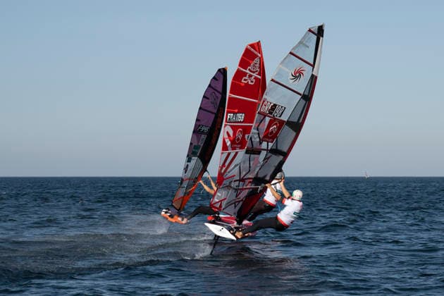 PWA - Citroen - World Windsurfing Tour Sylt 2026 - Tag 5 - Slalom Foil Men; Sylt Westerland, 30.09.2026 Pierre Macquaert (Slalom Foil Men, France, FRA-945); Benoit Merceur (Slalom Foil Men, France, FRA-1159); John Soukos (Slalom Foil Men, Greece, GRE-198); PWA - Citroen - World Windsurfing Tour Sylt 2026 - Tag 5 - Slalom Foil Men am 30.09.2026 vor dem Brandenburger Strand - Motorboot auf Sylt Westerland (Deutschland). Copyright: xBEAUTIFULxSPORTS AndreasxDickx