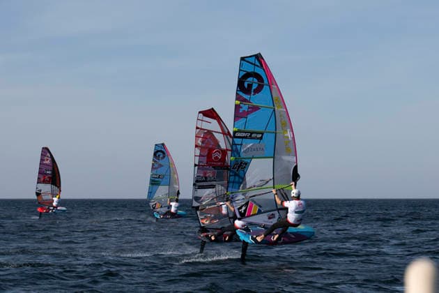 PWA - Citroen - World Windsurfing Tour Sylt 2026 - Tag 5 - Slalom Foil Men; Sylt Westerland, 30.09.2026 Scotty Stallman (Slalom Foil Men, England, GBR-68); PWA - Citroen - World Windsurfing Tour Sylt 2026 - Tag 5 - Slalom Foil Men am 30.09.2026 vor dem Brandenburger Strand - Motorboot auf Sylt Westerland (Deutschland). Copyright: xBEAUTIFULxSPORTS AndreasxDickx