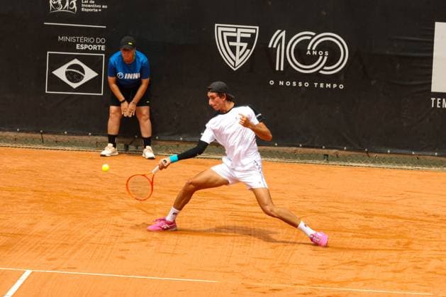 RECORD DATE NOT STATED Heredia (Colombia) vs. Schiessl (Brazil) at the ATP, Tennis Herren Challenger Curitiba Curitiba (PR) 09 30 2026 - ATP Challenger Curitiba Heredia Schiessl - Tennis player Samuel Heredia (COL) against Joao Eduardo Schiessl (BRA) for the ATP Challenger tournament in Curitiba; at the Graciosa Country Club on the afternoon of Wednesday, September 30, 2026.(Foto: Edson De Souza Thenews2 imago images) SPO  Copyright: xEdsonxDexSouzax