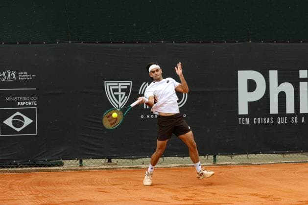 RECORD DATE NOT STATED Torres (Argentina) vs. Barrios Vera (Chile) for the ATP, Tennis Herren Challenger Curitiba Curitiba (PR), 09 30 2026 - ATP Challenger Curitiba Torres Barrios - Tennis player Juan Bautista Torres (ARG) against Tomas Barrios Vera (CHI) for the ATP Challenger Curitiba tournament, at the Graciosa Country Club on the afternoon of Wednesday, September 30, 2026.(Foto: Edson De Souza Thenews2 imago images) SPO  Copyright: xEdsonxDexSouzax