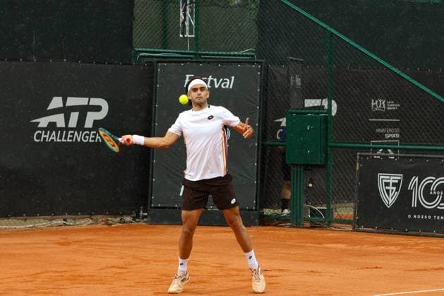 RECORD DATE NOT STATED Torres (Argentina) vs. Barrios Vera (Chile) for the ATP, Tennis Herren Challenger Curitiba Curitiba (PR), 09 30 2026 - ATP Challenger Curitiba Torres Barrios - Tennis player Juan Bautista Torres (ARG) against Tomas Barrios Vera (CHI) for the ATP Challenger Curitiba tournament, at the Graciosa Country Club on the afternoon of Wednesday, September 30, 2026.(Foto: Edson De Souza Thenews2 imago images) SPO  Copyright: xEdsonxDexSouzax