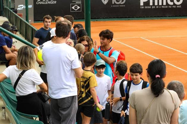 RECORD DATE NOT STATED Tennis player Guto Miguel in his first victory as a professional. Curitiba (PR), 09 30 2026 - ATP, Tennis Herren Challenger Curitiba Guto Miguel - After reaching the junior final at the US Open in early September, Guto Miguel decided it was time to take the next step and begin the transition to the professional circuit. This Wednesday, the 17-year-old from Goias debuted at the Curitiba Challenger with a victory, achieving his first career win as a professional tennis player. The Brazilian prospect benefited from the withdrawal of Argentinian Facundo Mena and advanced to the round of 16 of the 75-level tournament.(Foto: Edson De Souza Thenews2 imago images) SPO  Copyright: xEdsonxDexSouzax