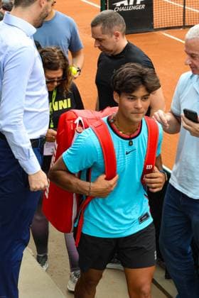 RECORD DATE NOT STATED Tennis player Guto Miguel in his first victory as a professional. Curitiba (PR), 09 30 2026 - ATP, Tennis Herren Challenger Curitiba Guto Miguel - After reaching the junior final at the US Open in early September, Guto Miguel decided it was time to take the next step and begin the transition to the professional circuit. This Wednesday, the 17-year-old from Goias debuted at the Curitiba Challenger with a victory, achieving his first career win as a professional tennis player. The Brazilian prospect benefited from the withdrawal of Argentinian Facundo Mena and advanced to the round of 16 of the 75-level tournament.(Foto: Edson De Souza Thenews2 imago images) SPO  Copyright: xEdsonxDexSouzax