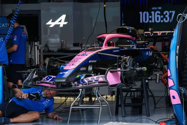 F1 - BAHRAIN GRAND PRIX IN MALAYSIA 2026 Alpine F1 Team A526, mechanical detail garage, box, during the 2026 Formula 1 Bahrain Grand Prix in Malaysia, 16th round of the 2026 Formula One World Championship, WM, Weltmeisterschaft from October 2 to 4, 2026 on the Sepang International Circuit, in Sepang, Malaysia - SepangMalaysia  Copyright: xANTONINxVINCENTx