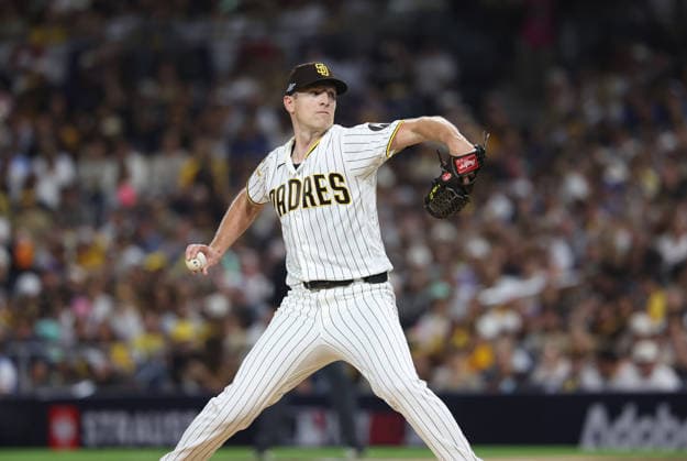 September 30, 2026, San Diego, Ca, USA: San Diego Padres pitcher Nick Pivetta throws in the first inning against the Chicago Cubs during Game 2 of an N.L. Wild Card series at Petco Park on Wednesday, Sept. 30 2026, in San Diego. Sports News - September 30, 2026  - ZUMAm67_ 0868290834st Copyright: xBrianxCassellax