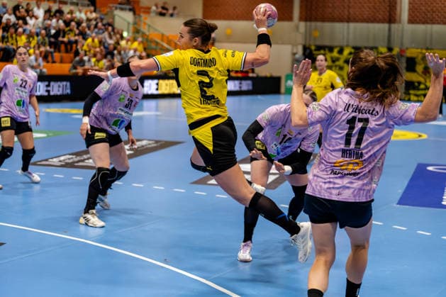 Dortmund, 30.09.2026, Handball, Damen, DHB-Pokal, 2. Runde , BVB Borussia Dortmund - SV Union Halle-Neustadt Mareike Thomaier (BVB, 2) beim Torwurf
