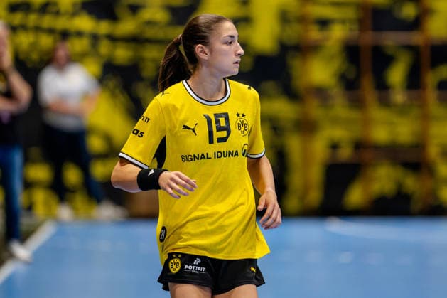 Dortmund, 30.09.2026, Handball, Damen, DHB-Pokal, 2. Runde , BVB Borussia Dortmund - SV Union Halle-Neustadt Iva Mladenovska (BVB, 19) während des Spiels