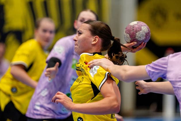 Dortmund, 30.09.2026, Handball, Damen, DHB-Pokal, 2. Runde , BVB Borussia Dortmund - SV Union Halle-Neustadt Felina Menne (BVB, 76) beim Torwurf