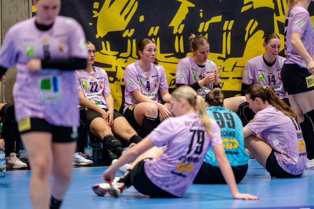 Dortmund, 30.09.2026, Handball, Damen, DHB-Pokal, 2. Runde , BVB Borussia Dortmund - SV Union Halle-Neustadt Enttäuschter Gesichter nachdem Spiel bei den Spielerinnen aus Halle