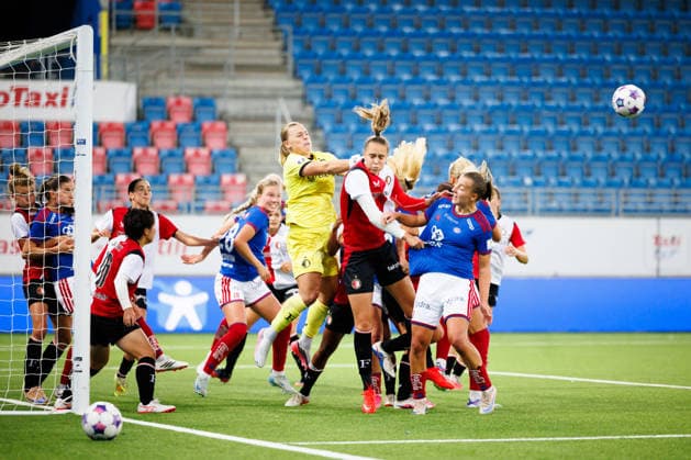 Vaalerenga v Feyenoord, UEFA Women™s Europa Cup, Oslo, Norway Oslo, Norway. 30th, September 2026. Goalkeeper Claire Dinkla of Feyenoord seen during the UEFA Women™s Europa Cup match between Vaalerenga and Feyenoord at Intility Arena in Oslo. Norway, Oslo, Intility Arena  Copyright: xGonzalesxPhoto KetilxMartinsenx