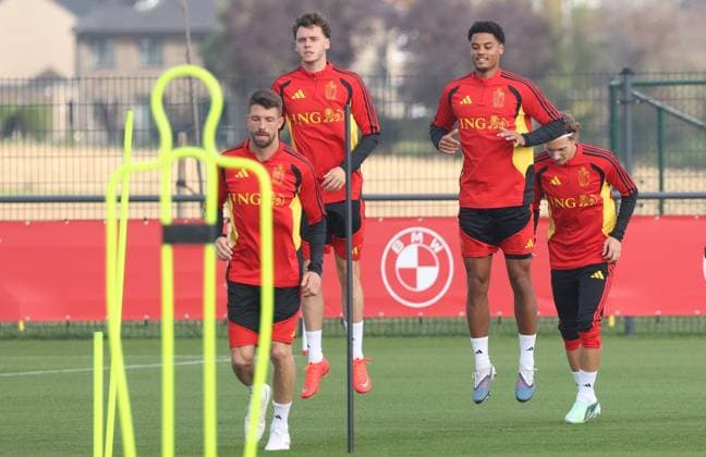 Belgium s Brandon Mechele; Belgium s Maxim De Cuyper; Belgium s Koni De Winter and Belgium s Mika Godts pictured during a training session of the Red Devils, the Belgian national soccer team, at the national training center in Tubize, Thursday 1 October 2026. The team is preparing for their game against Turkey on Friday, their third game in the UEFA Nations League competition. VIRGINIExLEFOUR  x188428649x