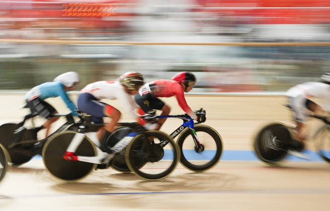 (260930) -- IZU, Oct.1, 2026 -- Cyclists compete during during the women s Madison final race of cycling track at the 20th Asian Games Aichi-Nagoya 2026 in Izu of Shizuoka Prefecture, Japan, Oct. 1, 2026. ) (SP)JAPAN-IZU-CYCLING TRACK-ASIAN GAMES-WOMEN S MADISON-FINAL ZhouxMi 