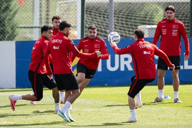 Turkiye complete preparations for UEFA Nations League match against Belgium ISTANBUL, TURKIYE - OCTOBER 1: Turkish national football players take part in the last training session for their third UEFA Nations League Group A match against Belgium, in Istanbul, Turkiye on October 1, 2026. Celal Gunes Anadolu Istanbul Turkey. Editorial use only. Please get in touch for any other usage.  Copyright: x2026xAnadoluxCelalxGunesx