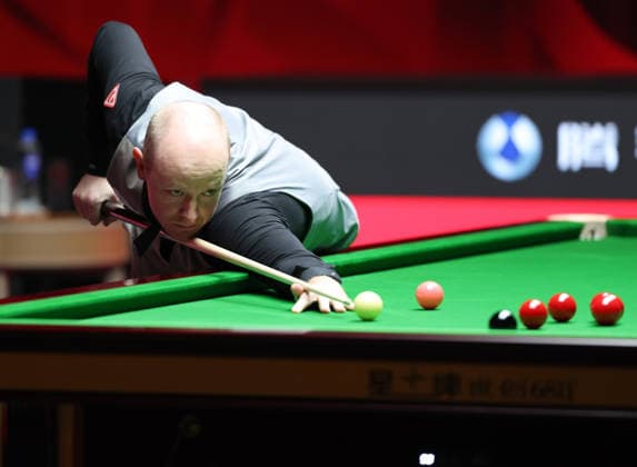 (261001) -- SHENZHEN, Oct. 1, 2026 -- Chris Wakelin competes during the round 4 match between Chris Wakelin of England and Neil Robertson of Australia at World Snooker Tour Shenzhen Open 2026 in Shenzhen, south China s Guangdong Province, Oct. 1, 2026. ) (SP)CHINA-SNOOKER-SHENZHEN OPEN (CN) LuxHanxin 