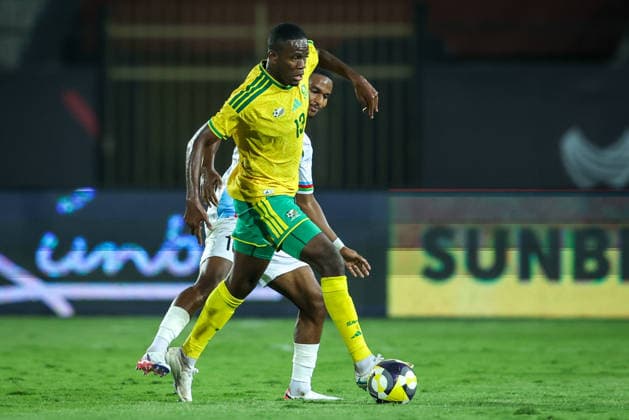 Eritrea v South Africa - CAF Africa Cup Of Nations Qualifiers Eritrea s Henos Teame Asmelash, wearing number 16, battles for possession with South Africa s Sphephelo Sithole, wearing number 13, during the CAF Africa Cup of Nations qualifiers match between Eritrea and South Africa at Al Salam Stadium on September 30, 2026. Cairo Egypt  Copyright: xAymanxArefx originalFilename:aref-notitle260930_npFkd.jpg
