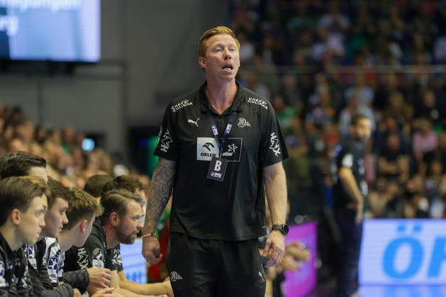 30.09.2026, xgox, Handball - Opel HBL SC Magdeburg - THW Kiel emspor, v.l. Berge Lund (Kiel, Trainer) Magdeburg