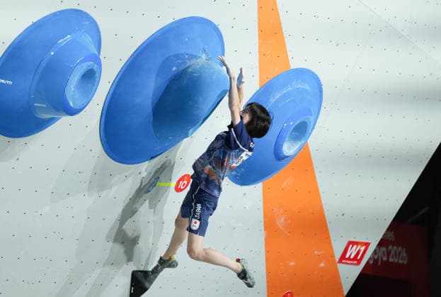 (261001) -- NAGOYA, Oct. 1, 2026 -- Mori Ai of Japan competes during the women s boulder final of climbing at the 20th Asian Games Aichi-Nagoya 2026 in Nagoya, Japan, Oct. 1, 2026. ) (SP)JAPAN-NAGOYA-ASIAN GAMES-SPORT CLIMBING-WOMEN-BOULDER-FINAL JiaxYuchen 