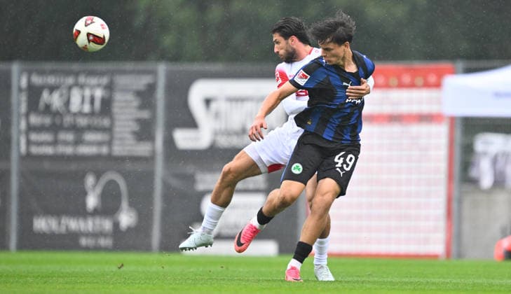 01.10.2026 - Fussball - Saison 2026 2027 - Testspiel Freundschaftsspiel Vorbereitungsspiel - VfB Stuttgart - SpVgg Greuther Fürth ( Kleeblatt ) - - Sportfoto Zink - xwoxzix - regulations prohibit any use of photographs as image sequences and or quasi-video - only for editorial use - Leonidas Stergiou (20, VfB Stuttgart ) Dominik Spath (49, SpVgg Greuther Fürth )