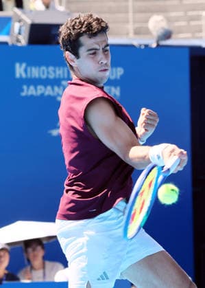 October 1, 2026, Tokyo, Japan - Jaume Munar of Spain returns the ball against Taylor Fritz of the United States during the first round match of the Japan Open tennis championship at the Ariake Colosseum in Tokyo on Thursday, October 1, 2026. photo by Yoshio Tsunoda AFLO  aflo_352328813 imagoxisxentitledxtoxissuexaxsimplexusagexlicensexatxthextimexofxprovision.xPersonalityxan  0868317641st IMAGO YoshioxTsunodax
