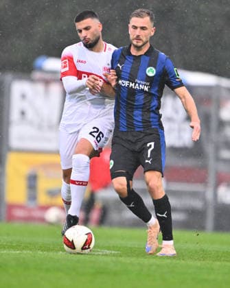 01.10.2026 - Fussball - Saison 2026 2027 - Testspiel Freundschaftsspiel Vorbereitungsspiel - VfB Stuttgart - SpVgg Greuther Fürth ( Kleeblatt ) - - Sportfoto Zink - xwoxzix - regulations prohibit any use of photographs as image sequences and or quasi-video - only for editorial use - Deniz Undav (26, VfB Stuttgart ) Dennis Srbeny (7, SpVgg Greuther Fürth )