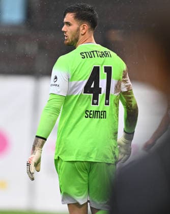 01.10.2026 - Fussball - Saison 2026 2027 - Testspiel Freundschaftsspiel Vorbereitungsspiel - VfB Stuttgart - SpVgg Greuther Fürth ( Kleeblatt ) - - Sportfoto Zink - xwoxzix - regulations prohibit any use of photographs as image sequences and or quasi-video - only for editorial use - Dennis Seimen (41, VfB Stuttgart )