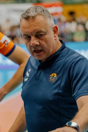 VOLLEYBALL - Coppa Pallavolo Senza Confini HARTBERG,AUSTRIA,01.OCT.26 - VOLLEYBALL - Coppa Pallavolo Senza Confini, VfB Friedrichshafen vs ACH Volley Ljubljana. Image shows head coach Igor Kolakovic (Ljubljana).  GEPAxpictures xRomanxKoenigshofer