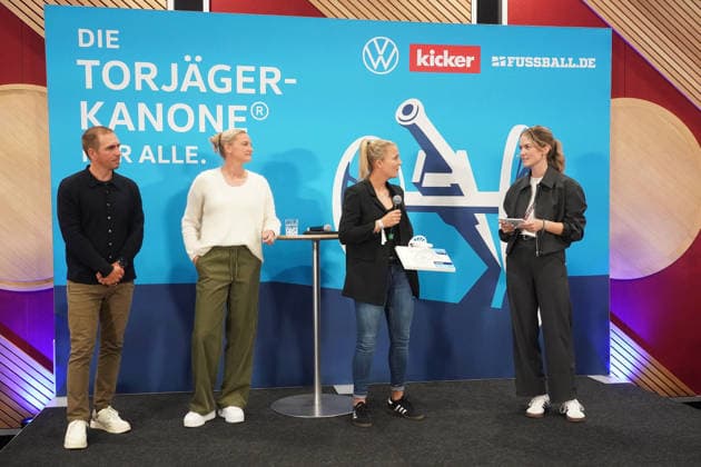 Preisverleihung der Torjägerkanone für Alle des Kicker und DFB mit Alexandra Popp und Philipp Lahm an Lyn Meyer - München 01.10.2026: Deutschland vs. Serbien, UEFA Nations League, 3. Spieltag, Allianz Arena