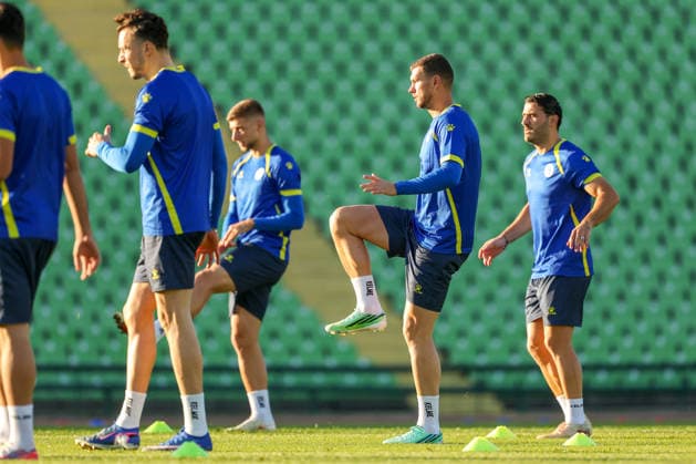 Edin Dzeko last training Edin Dzeko did his last training session as captain and player of the football team of Bosnia and Herzegovina at the Kosevo stadium on October 1, 2026 Sarajevo, Bosnia and Herzegovina  ArminxDurgut PIXSELL