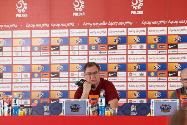 Kepa kolo Sochocina 01.10.2026 Konferencja prasowa reprezentacji Polski - - - Polish football national team, Nationalteam press conference, PK, Pressekonferenz in Kepa near Sochocin trener reprezentacji Polski Jan Urban Fot. Marcin Solarz FotoPyk NEWSPIX.PL --- newspix.pl POLAND OUT! 