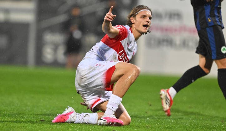 01.10.2026 - Fussball - Saison 2026 2027 - Testspiel Freundschaftsspiel Vorbereitungsspiel - VfB Stuttgart - SpVgg Greuther Fürth ( Kleeblatt ) - - Sportfoto Zink - xwoxzix - regulations prohibit any use of photographs as image sequences and or quasi-video - only for editorial use - Torjubel Jubel Freude nach Treffer Tor Torschuß zum 4:0 durch Tim van der Leij (34, VfB Stuttgart ) -
