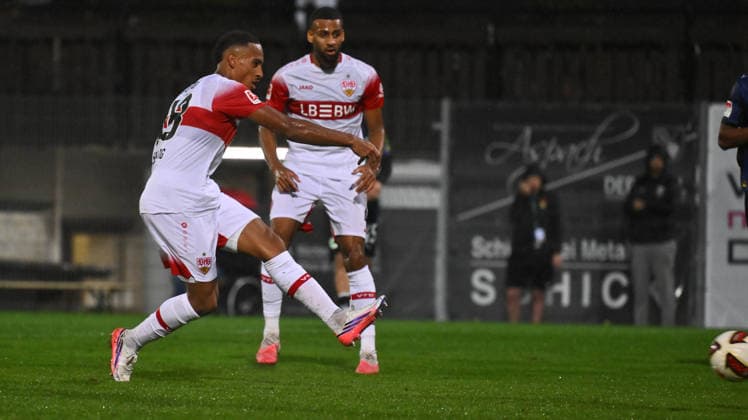 01.10.2026 - Fussball - Saison 2026 2027 - Testspiel Freundschaftsspiel Vorbereitungsspiel - VfB Stuttgart - SpVgg Greuther Fürth ( Kleeblatt ) - - Sportfoto Zink - xwoxzix - regulations prohibit any use of photographs as image sequences and or quasi-video - only for editorial use - Jamie Leweling (18, VfB Stuttgart )