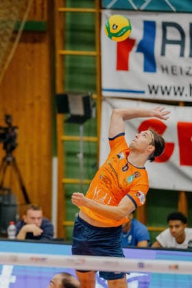 VOLLEYBALL - Coppa Pallavolo Senza Confini HARTBERG,AUSTRIA,01.OCT.26 - VOLLEYBALL - Coppa Pallavolo Senza Confini, VfB Friedrichshafen vs ACH Volley Ljubljana. Image shows Rok Bracko (Ljubljana).  GEPAxpictures xRomanxKoenigshofer
