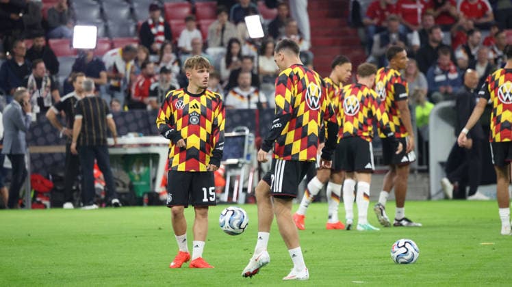 01.10.2026, xrekx, Fussball UEFA Nations League, Deutschland - Serbien v.l. Lennart Karl (Deutschland) München