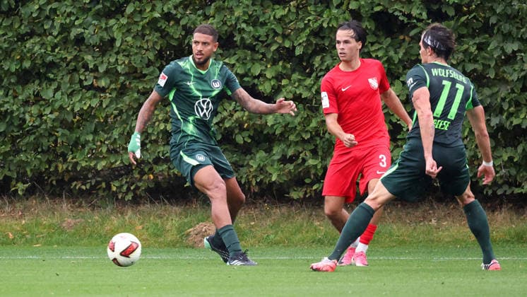 VfL vs Havelse, Testspiel Wolfsburg, 01.10.2026, Fußball, Herren, Saison 2026 2027, Testspiel, VfL Wolfsburg vs. TSV Havelse, Vinicius Vini Souza (VfL Wolfsburg) Deutschland