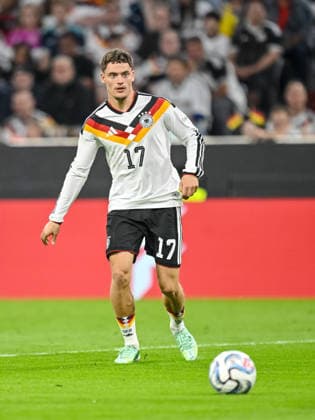 Florian Wirtz (Germany) controls the Ball during the UEFA Nations League 2026 27 group phase match between Germany and Serbia at Allianz Arena on October 1, 2026 in Munich, Germany. (Photo by Harry Langer DeFodi Images) -
