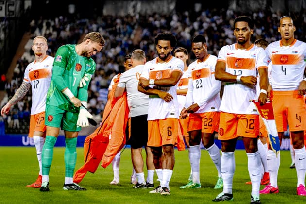 THESSALONIKI - Nederland midfielder Quinten Timber, Nederland defender JurriÃ«n Timber during the UEFA Nations League match between Griekenland and Nederland at Toumba Stadion on 1 October 2026 in Thessaloniki, Griekenland. (Photo by DeFodi Images) -