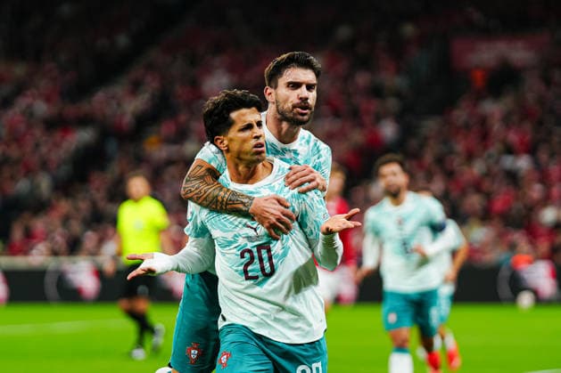 Torjubel Portugal nach Tor zum 0:1 Joao Cancelo (Portugal, 20) DEN, Dänemark vs. Portugal, Fußball, UEFA Nations League A, Gruppe 4, Spieltag 03, Saison 2026 2027, 01.10.2026 DEN, Dänemark vs. Portugal, Fußball, UEFA Nations League A, Gruppe 4, Spieltag 03, Saison 2026 2027, 01.10.2026 Kopenhagen Copyright: xEibner-Pressefoto MarcelxvonxFehrnx EP_MFN