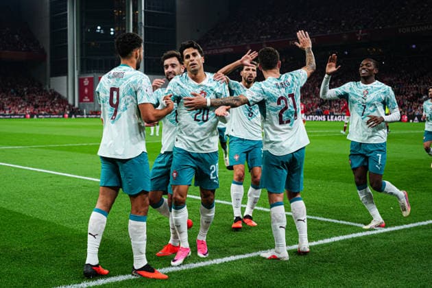 Torjubel Portugal nach Tor zum 0:1 Joao Cancelo (Portugal, 20) DEN, Dänemark vs. Portugal, Fußball, UEFA Nations League A, Gruppe 4, Spieltag 03, Saison 2026 2027, 01.10.2026 DEN, Dänemark vs. Portugal, Fußball, UEFA Nations League A, Gruppe 4, Spieltag 03, Saison 2026 2027, 01.10.2026 Kopenhagen Copyright: xEibner-Pressefoto MarcelxvonxFehrnx EP_MFN