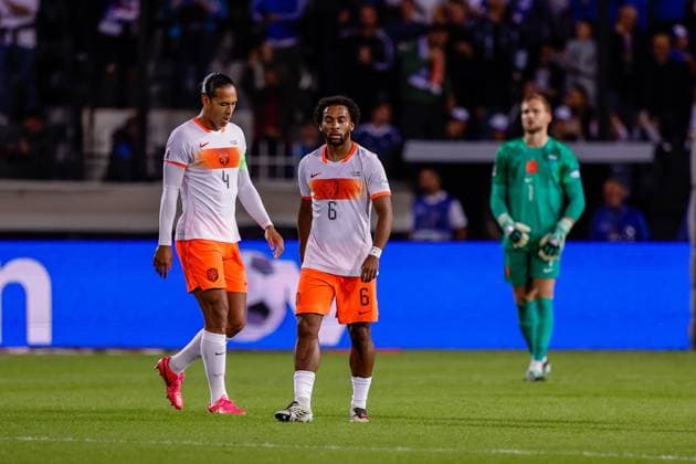 THESSALONIKI , 01-10-2026 , Toumba Stadium , season 2026 2027 , UEFA Nations League football , match between Greece and The Netherlands. picture shows Netherlands player Quinten Timber and Netherlands player Virgil van Dijk disappointed Greece - Netherlands  x207787969x Copyright: