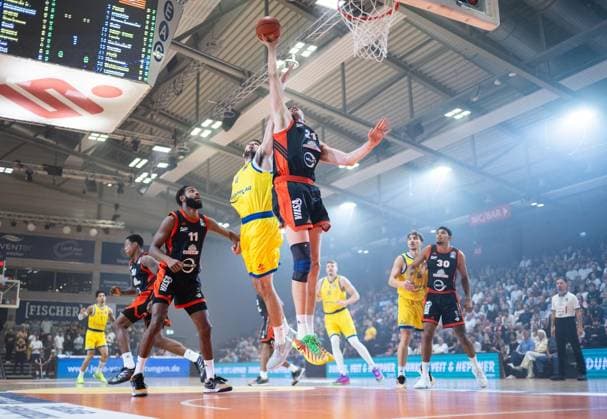 BASKETBALL EASYCREDIT BBL 1. SPIELTAG - SCIENCE CITY JENA - RASTA VECHTA ** NUR FÜR REDAKTIONELLE ZWECKE ** EDITORIAL USE ONLY **<p>01 10 2026-Jena: Basketball easyCredit BBL 1. Basketball-Bundesliga Saison 2026 2027 1. Spieltag Sparkassen-Arena Science City Jena - RASTA Vechta im Foto: ( Deutschland Thueringen Jena Copyright: SaschaxFromm