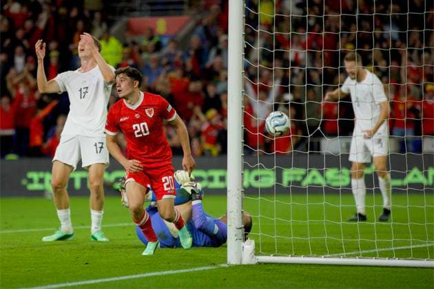 RECORD DATE NOT STATED Football - UEFA Nations League - Group A4 - Wales v Norway CARDIFF, WALES - Thursday, October 1, 2026: Wales Daniel James scores his side s first and equalising goal during the UEFA Nations League Group A4 Matchday 3 match between Wales and Norway at the Cardiff City Stadium. (Photo by David Rawcliffe Propaganda) CARDIFF Cardiff City Stadium CARDIFF WALES  Copyright: xDavidxRawcliffex 2026-10-01-Wales_v_Norway-051