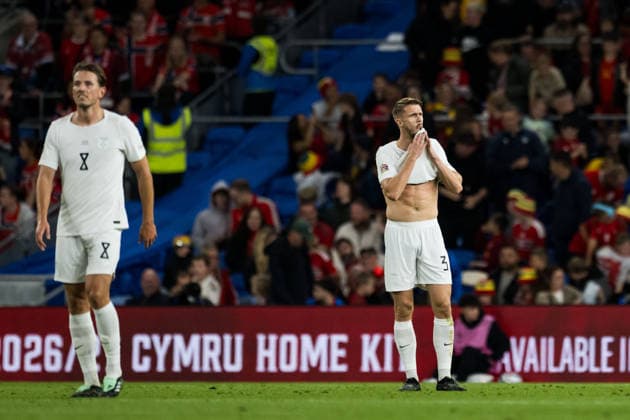 261001 Kristoffer Ajer of Norway looks dejected after 1-1 cduring the Nations League football match between Wales and Norway on October 1, 2026 in Cardiff. Photo: Vegard Grott BILDBYRAN kod VG VG1015 bbeng fotboll football soccer fotball nations league landskamp norge norway walesbbeng fotboll football soccer fotball nations league landskamp norge norway wales depp Copyright: VEGARDxGRoTT BB261001VG041