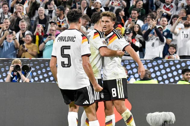Tom Bischof (Deutschland 8) jubelt nach dem Tor zum 1:0 mit der Mannschaft 01.10.2026 ¢ Fussball ¢ Nations League ¢ Deutschland vs Serbien, Allianz Arena, München Muenchen,
