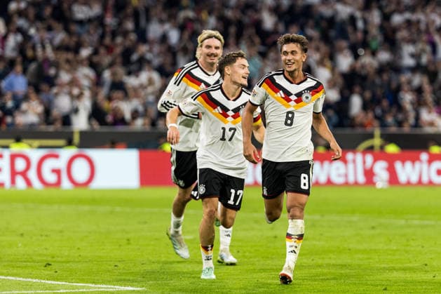 MUNICH, GERMANY - OCTOBER 01: Florian Wirtz (Germany, 17) celebrates scoring the 2:0 goal with his teammates during the UEFA Nations League match between Germany vs. Serbia at Allianz Arena on matchday 3 of the UEFA Nations League on October 01, 2026 in Munich, Germany. Bavaria Germany Copyright: xSteffiexWunderlx