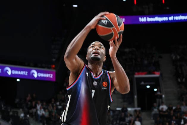 BASKET BALL : Paris Basket Vs Zalgiris Kaunas - Euroligue - 01 10 2026 TJ Warren (Paris) ParisFrance  Copyright: xMichaelxBaucherx