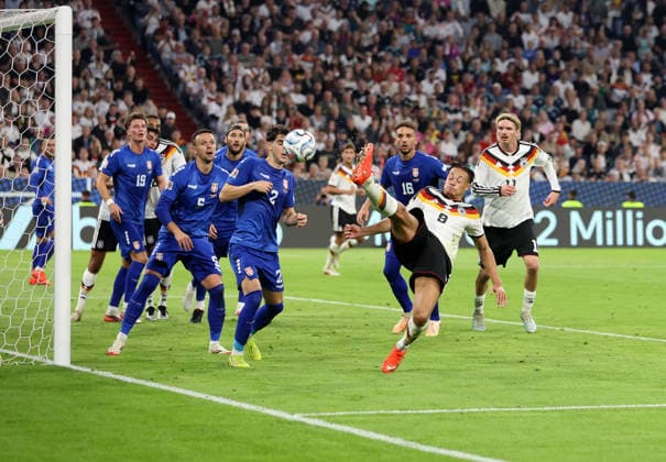 Deutschland - Serbien, Fussball, Herren, Saison 2026 2027, Länderspiel, Nations League, 3.Spieltag, Liga A, Gruppe 2, Allianz Arena Grosse Torchance in der zweiten Halbzeit für Derry Scherhant (Deutschland)