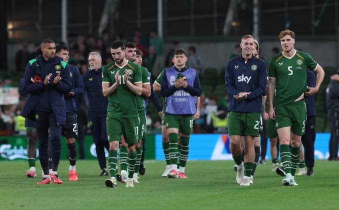 Ireland players disappointed after the game Republic of Ireland v Austria, UEFA Nations League, League B - Group 3, International Football, Aviva Stadium, Dublin, Ireland - 01 Oct 2026Dublin Aviva Stadium Ireland  Copyright: xLorrainexO Sullivan Shutterstockx 17178960ca
