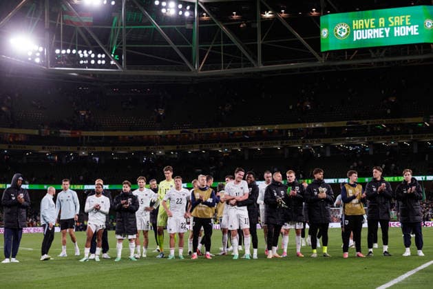 SOCCER - NL, IRL vs AUT DUBLIN,IRELAND,01.OCT.26 - SOCCER - UEFA Nations League, OEFB international match, Länderspiel, Nationalmannschaft Ireland vs Austria. Image shows the team of AUT.  GEPAxpictures xArminxRauthner